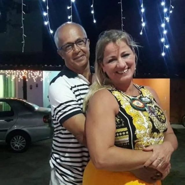 Nossa irmã Vilma Alves, esposa do Flávio, foi levada pelo nosso Senhor Jesus. Uma irmã muito amada por todos. A irmã Vilma tinha uma alegria contagiante. Onde chegava alegrava o ambiente com sua doce presença. Mulher feliz, radiante, envolvida com o Ministério de famílias onde atuou por muito tempo. Quanta saudades sentiremos de Vilma. Só o Senhor para enxugar nossas lágrimas. 

O que nos consola é a Palavra de Deus em Apocalipse 19:7-9 

“Alegremo-nos, exultemos e demos-lhe a glória, porque chegou a hora das bodas do Cordeiro, e a noiva dele já se preparou. A ela foi permitido vestir-se de linho finíssimo, resplandecente e puro.” Porque o linho finíssimo são os atos de justiça dos santos. Então o anjo me disse: — Escreva: “Bem-aventurados aqueles que são chamados à ceia das bodas do Cordeiro.” E acrescentou: — São estas as verdadeiras palavras de Deus.” 

Nossa amada irmã foi recolhida por Jesus. Um dia estaremos lá também, nos céus. Que o Espírito Santo Console a todos.