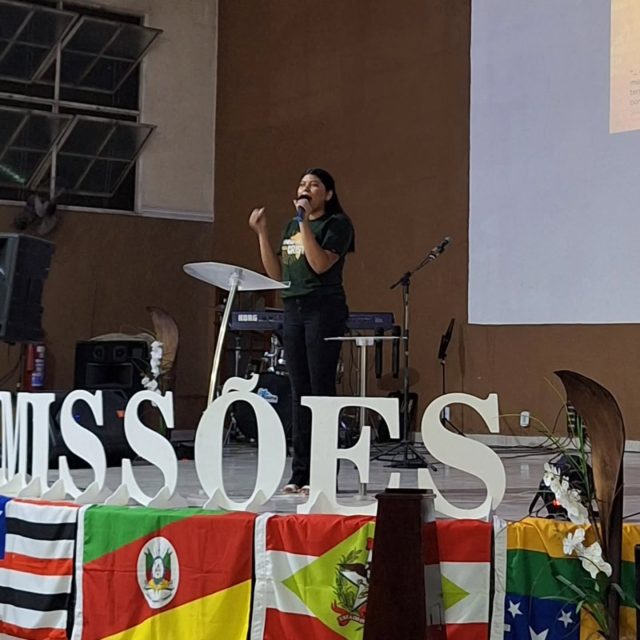 🌎✨ Hoje à noite tivemos um culto muito especial na Primeira Igreja Batista de Itaúna: a abertura da campanha de Missões Nacionais! 🙌🔥

Com o tema “Minha Pátria para Cristo” e a divisa em Josué 13:1 — "...E ainda há muitíssima terra para conquistar", fomos desafiados a olhar para o nosso país com o coração cheio de amor e compromisso com a obra do Senhor. 🇧🇷💙

A noite foi marcada por um louvor emocionante do CC, entoando:
🎶 “Salve Deus, a minha pátria, minha pátria varonil!
Salve Deus a minha terra, minha terra do Brasil!”

Que possamos juntos orar, contribuir e nos envolver para que o Brasil inteiro conheça a verdadeira esperança que está em Cristo! 🙌✨

#missõesnacionais #minhapatriaparacristo #pibitaúna #somosbatistas