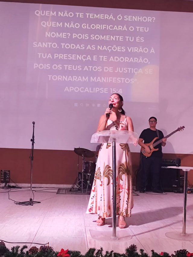✨ Último culto de domingo de 2025 ✨ Vivemos momentos preciosos na presença do Senhor, com adoração, louvores, oração e a poderosa ministração da Palavra em Provérbios 4:25, que nos direciona a manter os olhos firmes no propósito de Deus. Encerramos este ano agradecidos por tudo o que o Senhor fez e confiantes no que Ele ainda fará. 🙌📖 “Os teus olhos olhem direito, e as tuas pálpebras, diretamente diante de ti.” #pibitauna #cultododomingo #ultimocultode2025 #adoracao #palavradedeus